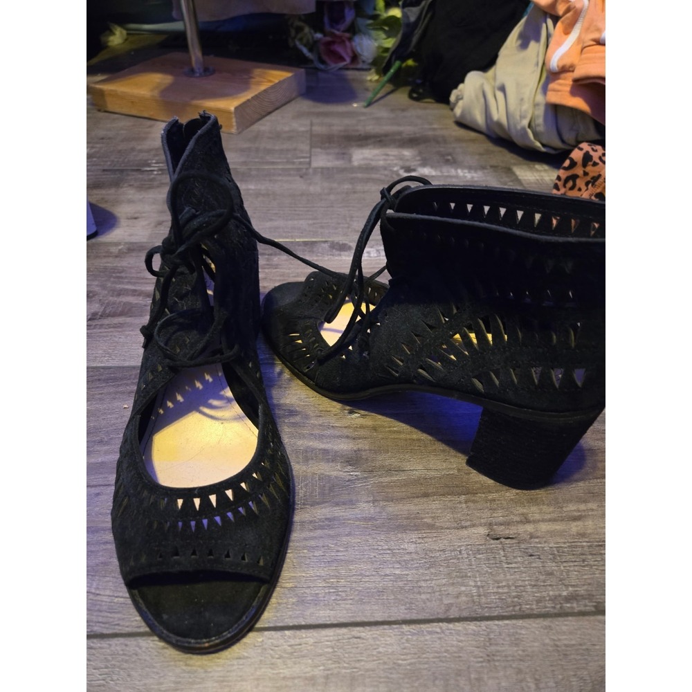 Vince Camuto Womens Size 9R/40 Open Toe Tarita Black Suede Lace-up Booties Heels